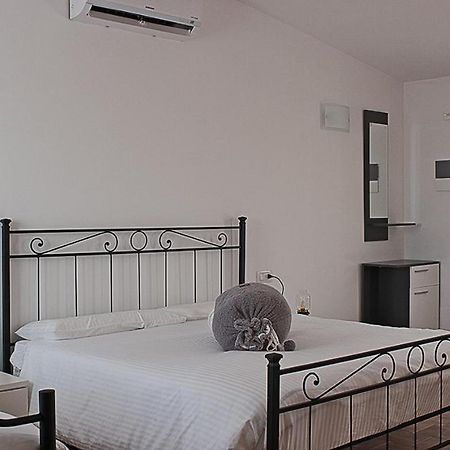 Agriturismo Pelos 루다 외부 사진